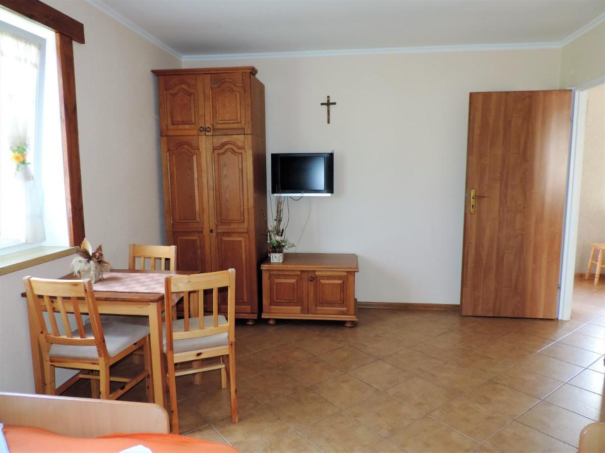 Jacek I Agatka Guest House Ustka Ngoại thất bức ảnh