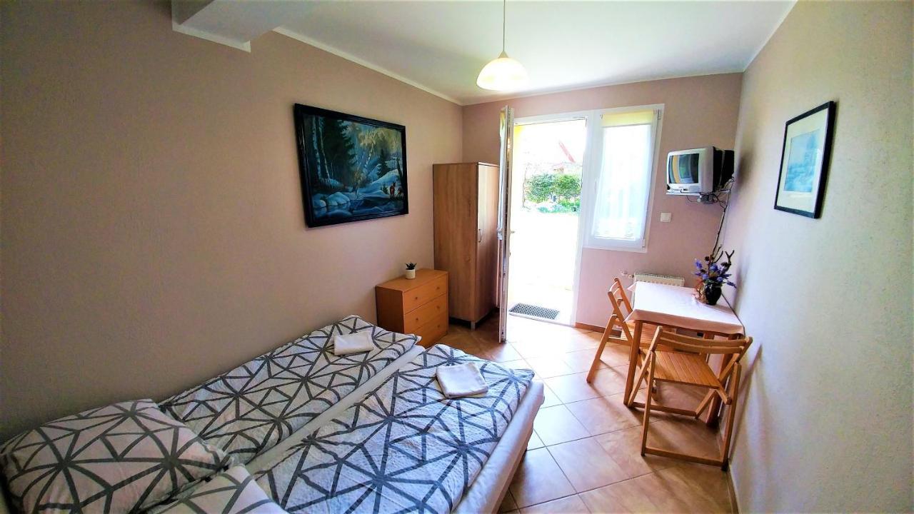Jacek I Agatka Guest House Ustka Ngoại thất bức ảnh